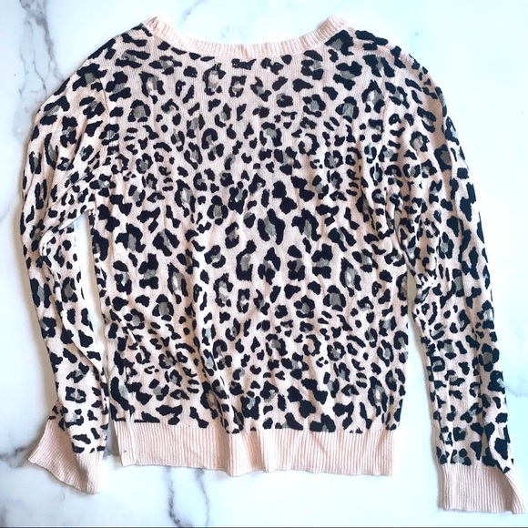 Blush Leopard Print Sweater SZ M - Picture 2 of 2